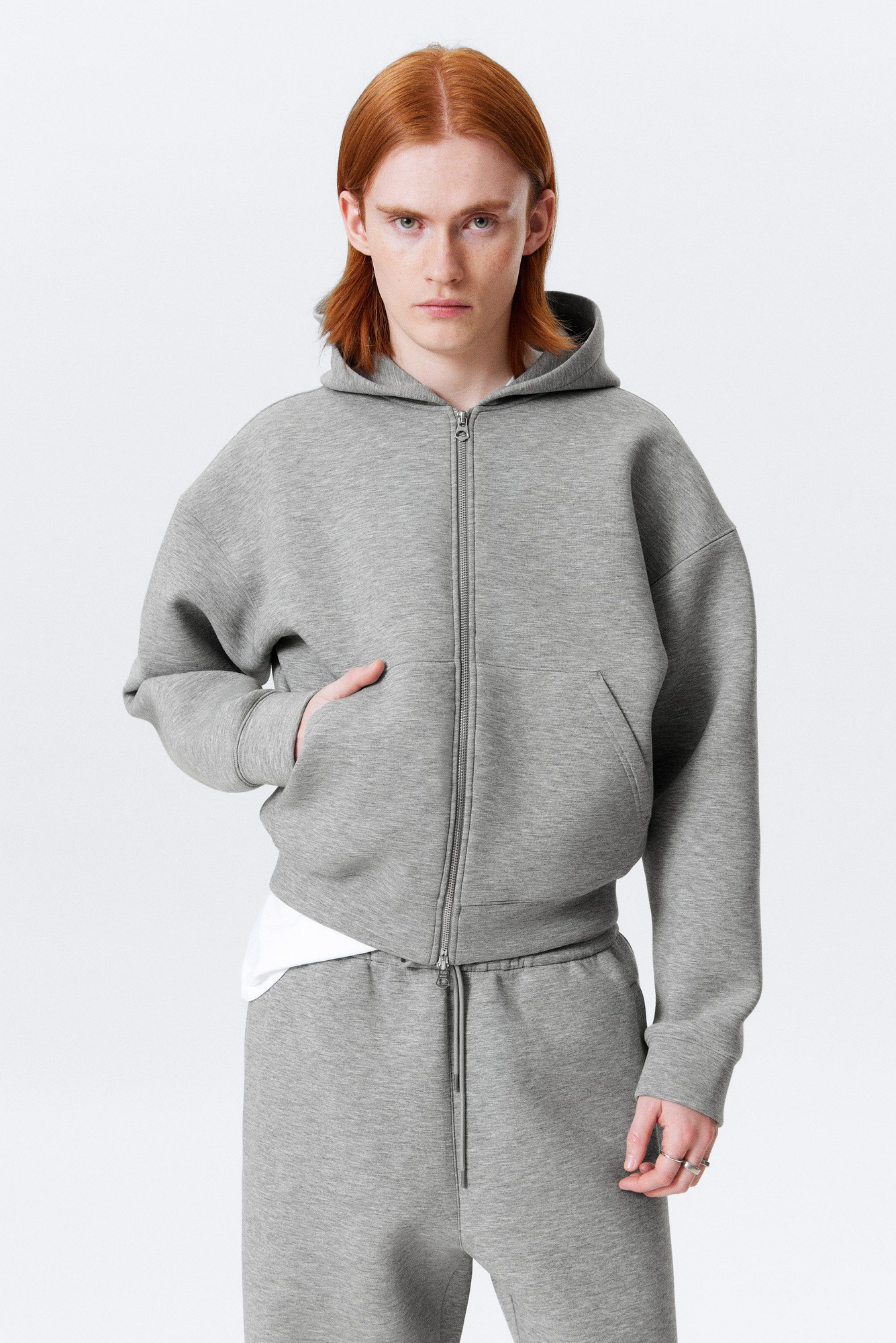 【WEEKDAY】SIMON スキューバ パーカー フーディ simon scuba zip hoodie - Black | Weekday WW
