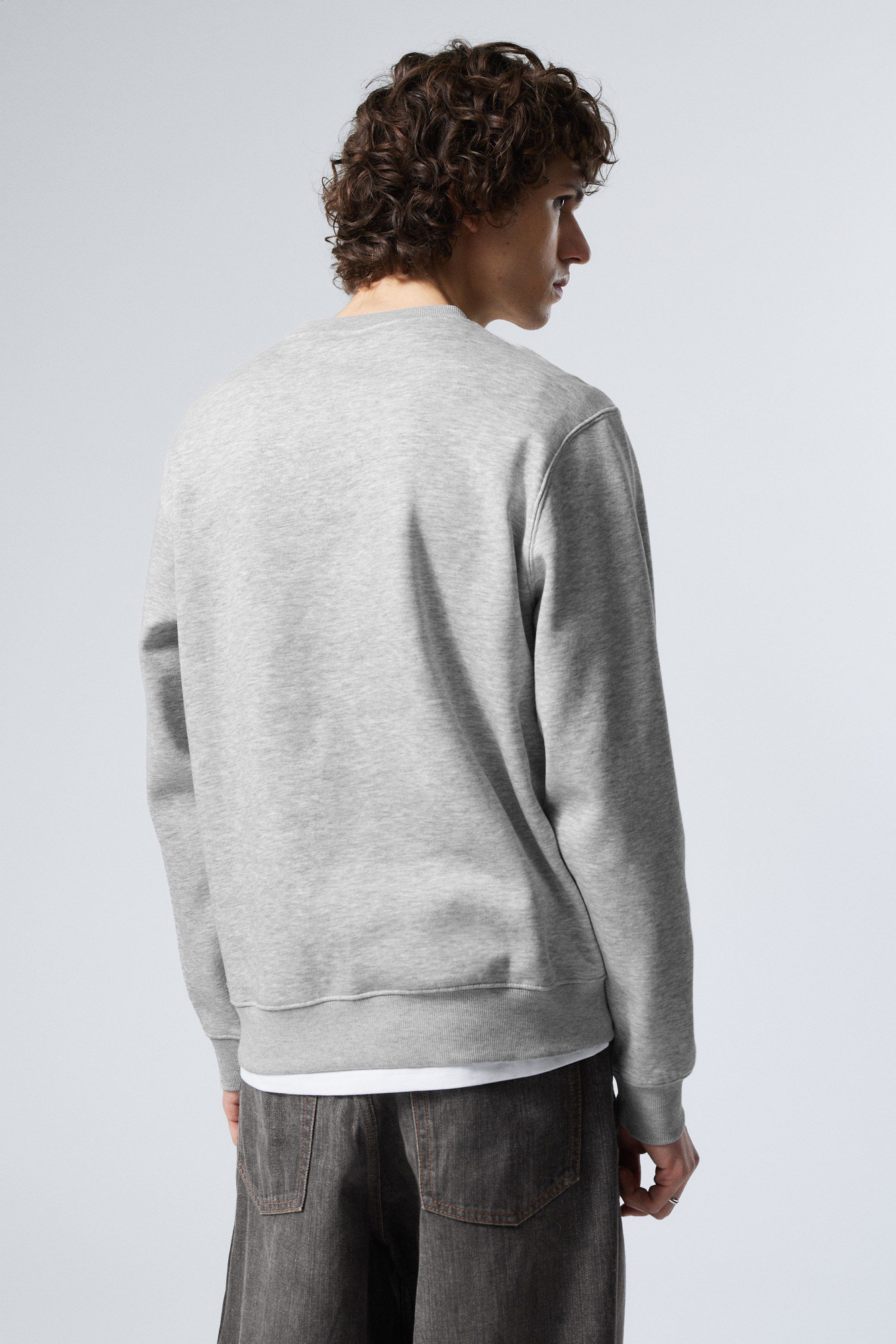 NOKCHA day off sweat ライトグレー standard midweight sweatshirt - Grey Melange | Weekday WW
