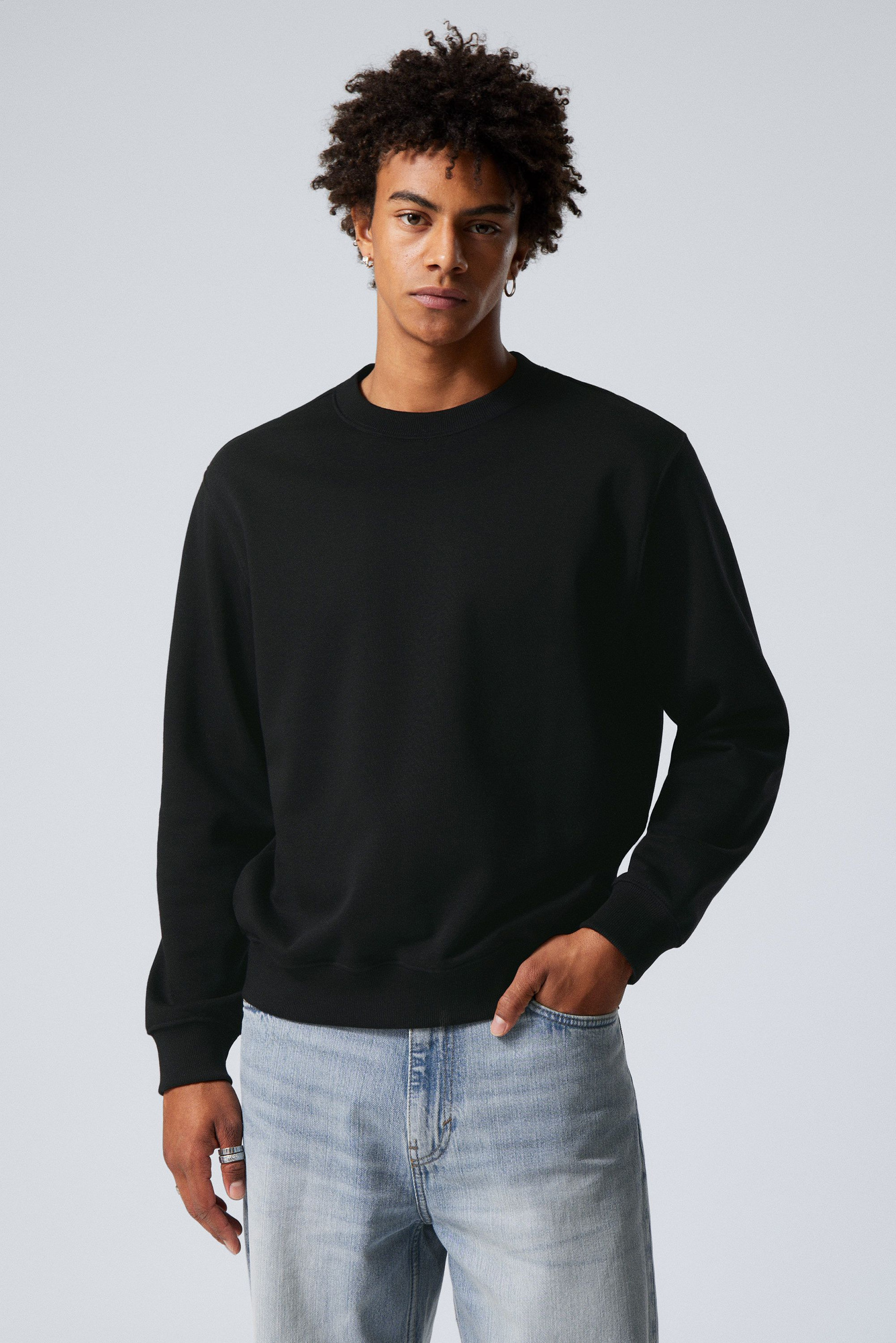 限定値下げ　weekday 25/32 Ash Black 新品 essence boxy zip hoodie - Black | Weekday WW