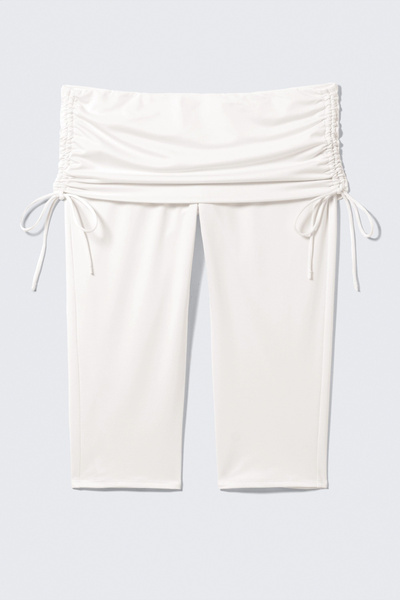 【関税&送料込】Off White Leggings ruched low rise capri leggings - Off-white | Monki WW