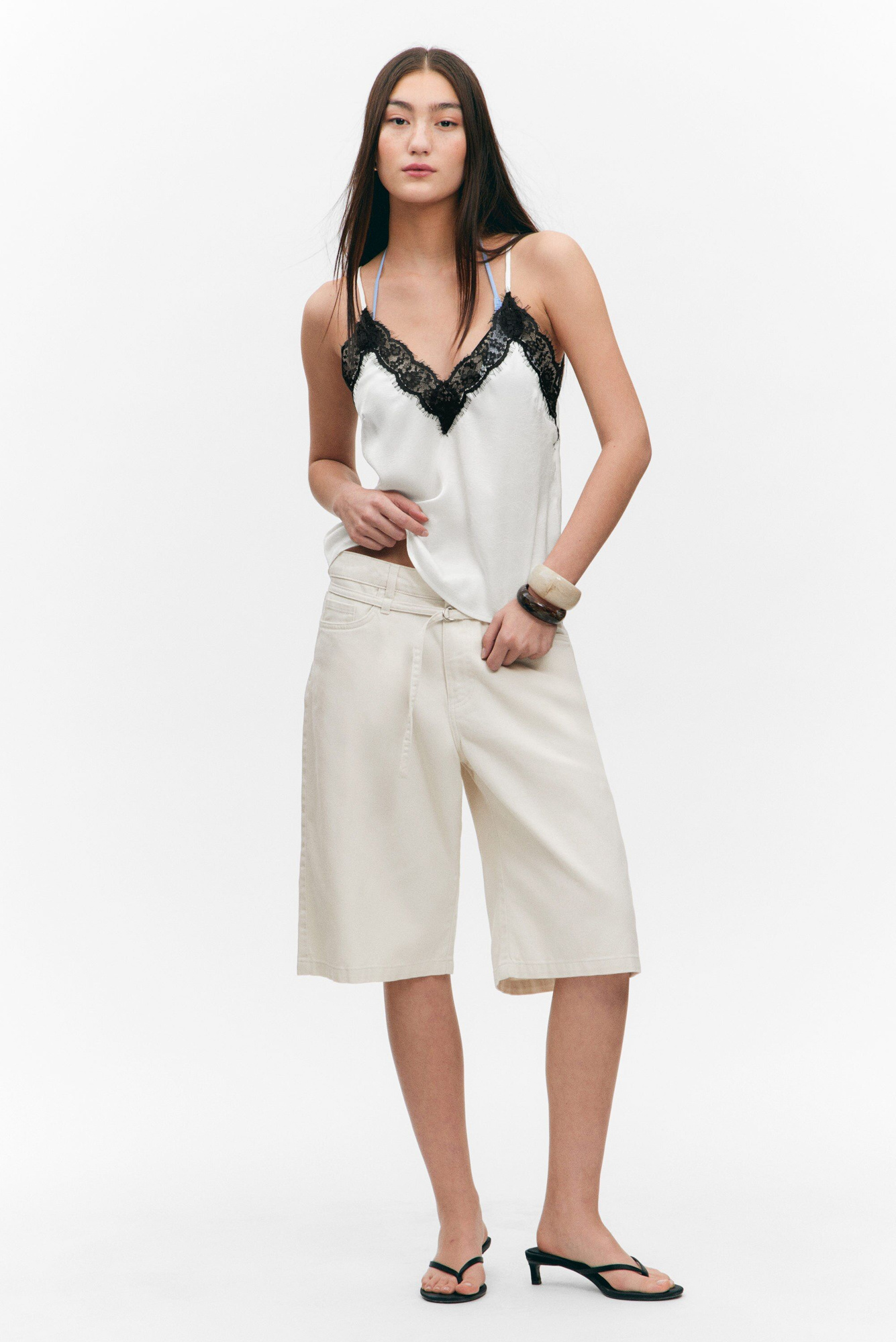 トップス Re:Camisole - White lace-trimmed satin camisole - White | Monki WW