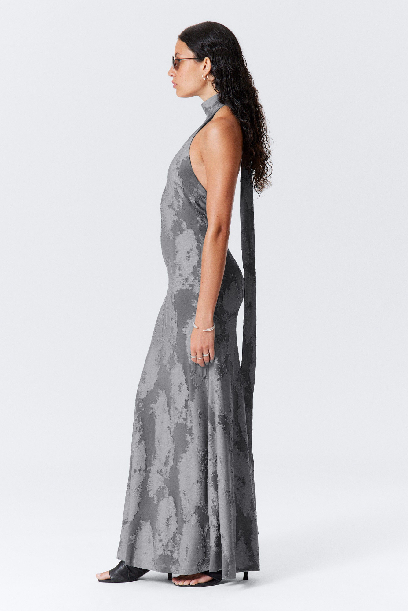 oaf BACK BUCKLE MAXI DRESS グレー Pchee Light Grey Maxi Slip Dress