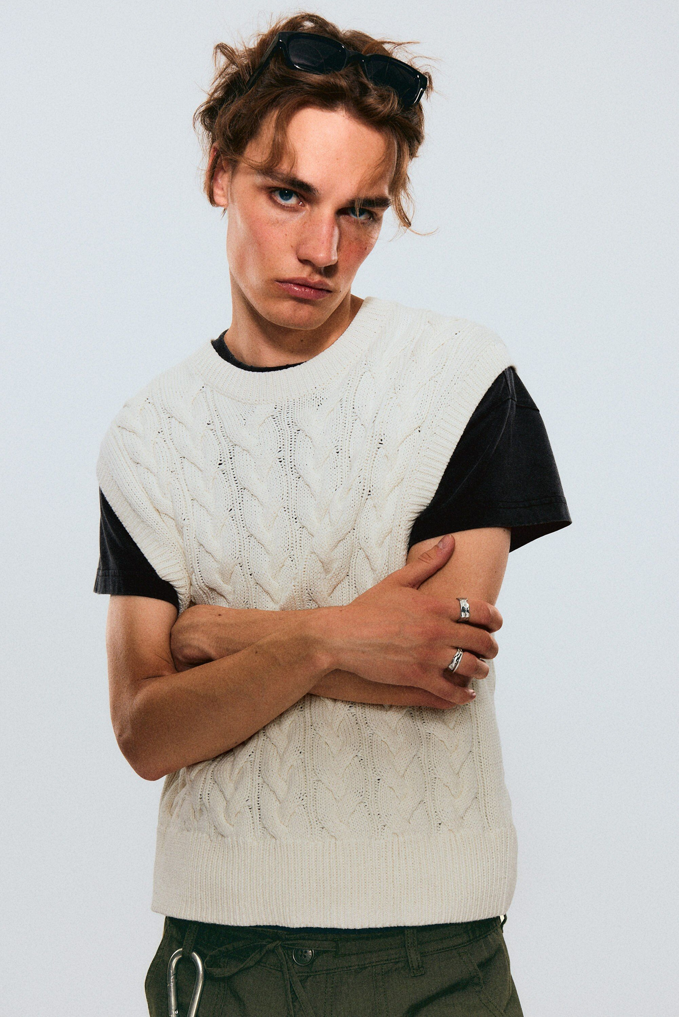 WEEKDAY◆CABLE KNIT COTTON VEST［White］ cable knit cotton vest - White | Weekday WW
