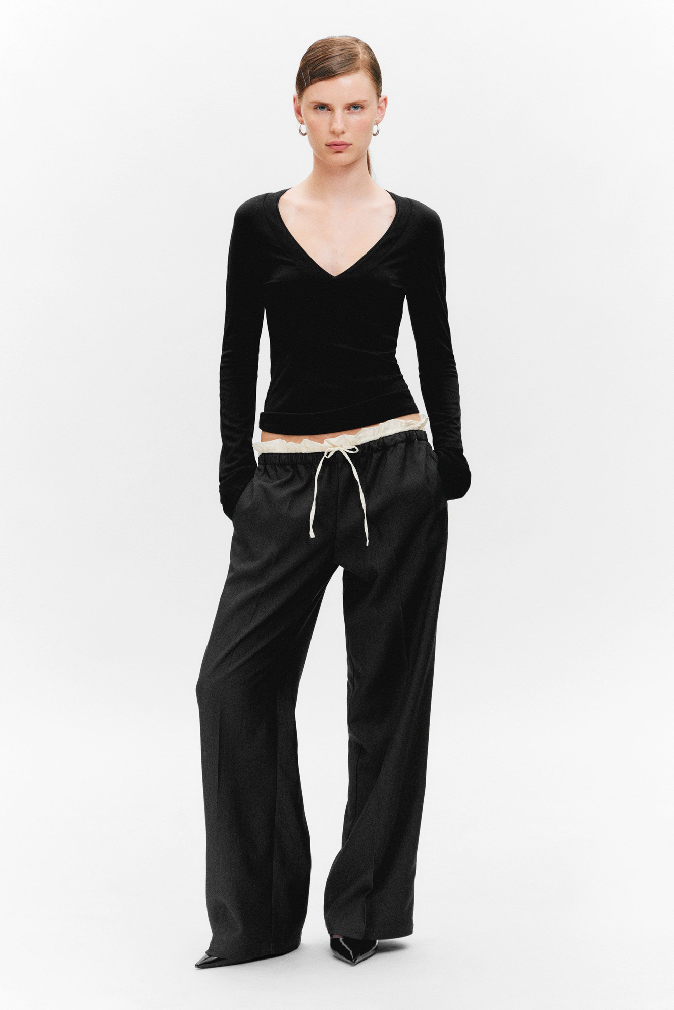 トップス Cupro Flair Sleeve Top / Black FLOWY CUPRO 50TH ANNIVERSARY TOP - Black | ZARA Canada