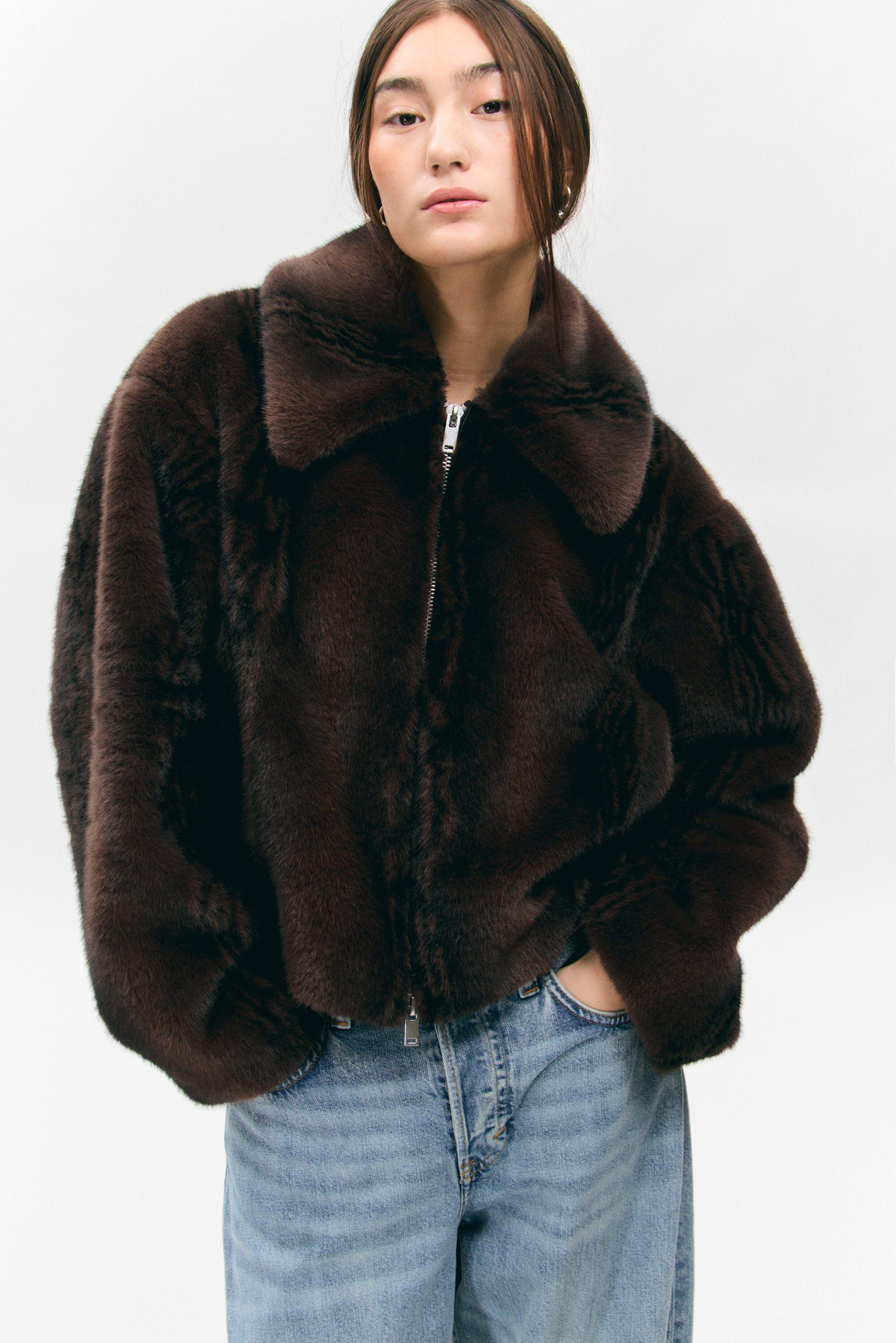 ジャケット・アウター coor Curly Fake Fur Crop Jumper (Brown) ジャケット・アウター coor Curly Fake Fur Crop Jumper (Brown