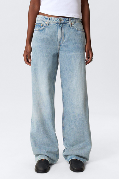 ample low rise loose wide leg jeans - Lip Blue - Light Blue